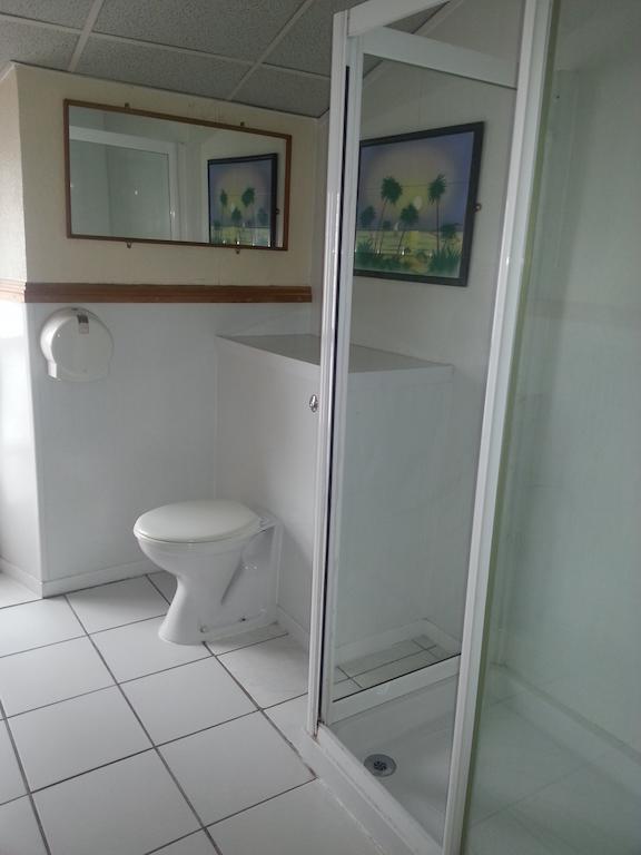Llanion Lodge Saint Florence Phòng bức ảnh